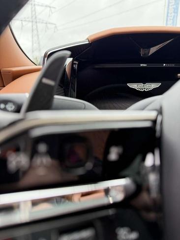 Aston Martin Vanquish V12 BiTurbo — photo 28