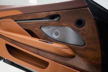 Aston Martin Vanquish V12 BiTurbo — photo 19