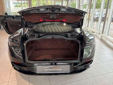 Aston Martin DB11 AMR — photo 20