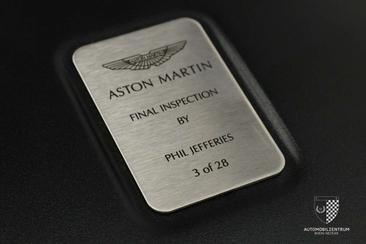 Aston Martin Vanquish Zagato V12 — photo 31