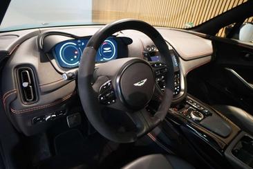Aston Martin DBX V8 — photo 5