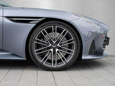 Aston Martin DB12 V8 — photo 3