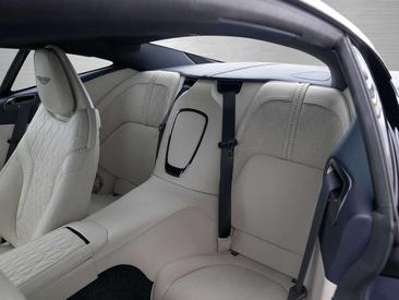 Aston Martin DB12 V8 — photo 25