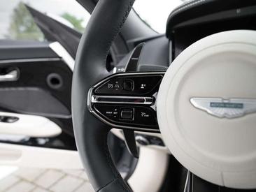 Aston Martin DB12 V8 — photo 32