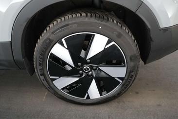 Volvo C40 Coupé SUV AWD — photo 19