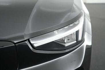 Volvo EX40 Single Motor Extended Range — photo 28