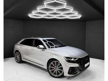 Audi SQ8 4.0 TFSI — photo 7