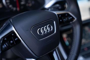 Audi A6 S Line Avant 40 TDI — photo 16
