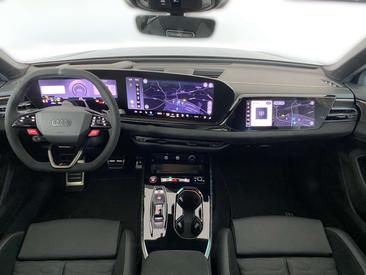Audi RS5 Avant PHEV — photo 6