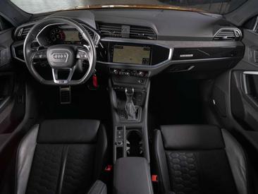 Audi RSQ3 Sportback TFSI — photo 13