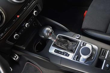 Audi S3 — photo 14