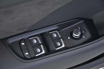 Audi S3 — photo 17