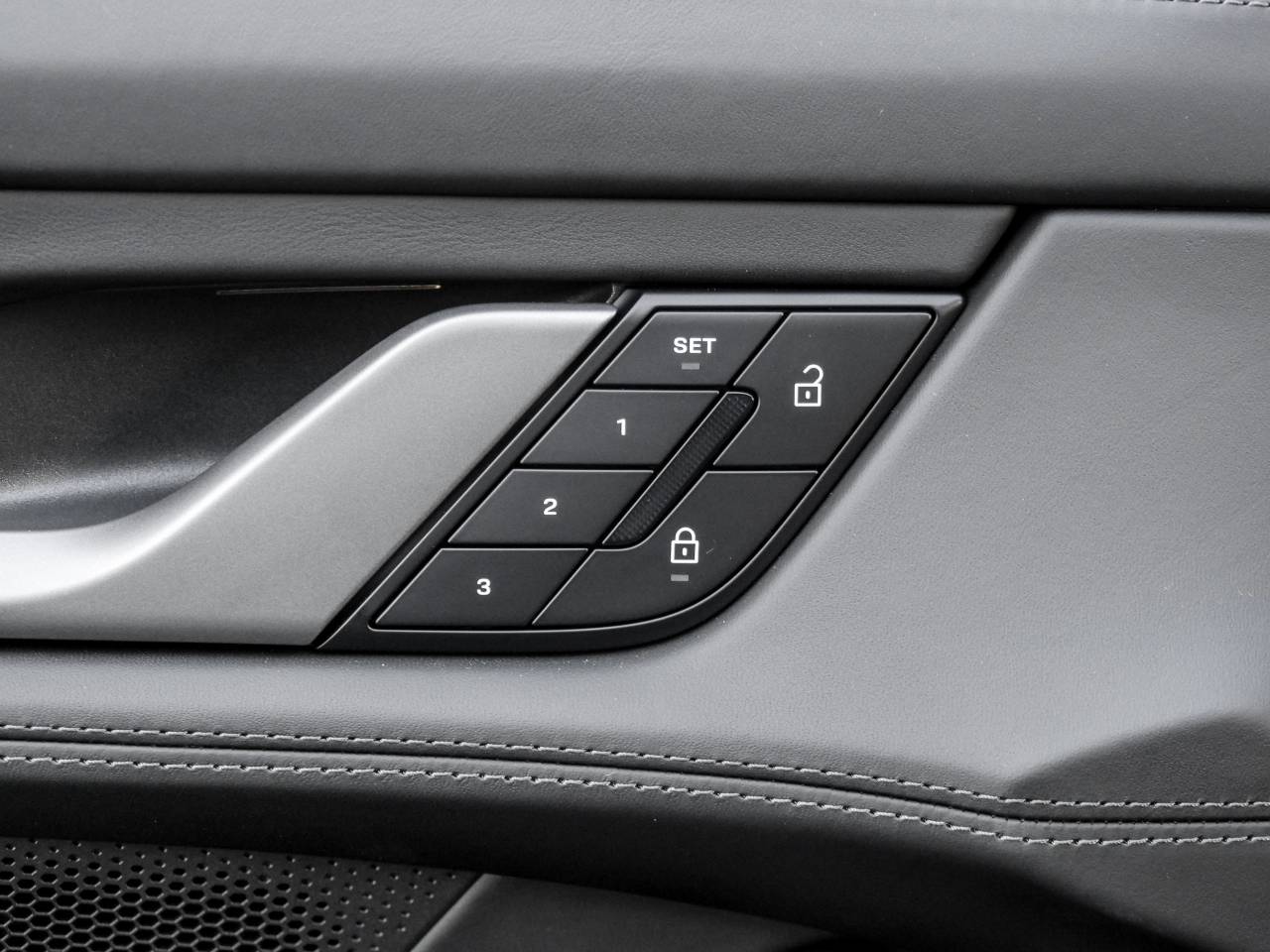 Porsche Taycan ph2 4S Cross Turismo - 2024 - Joinsteer - #17