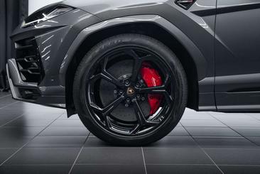 Lamborghini Urus — photo 6