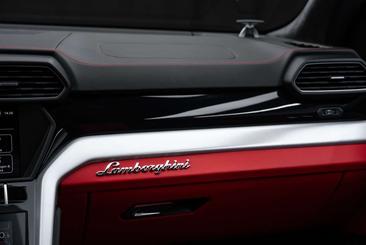 Lamborghini Urus — photo 19
