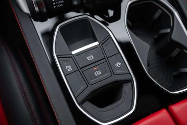 Lamborghini Urus — photo 22