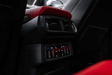 Lamborghini Urus — photo 26