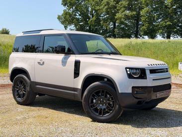 Land Rover Defender 90 D200 MHEV — photo 3