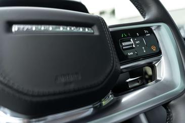 Land Rover Range Rover Autobiography P550e — photo 7