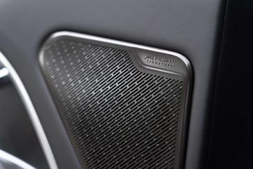 Land Rover Range Rover Autobiography P550e — photo 11
