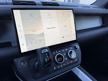 Land Rover Defender 90 D200 S AWD Auto 26MY Gris — photo 10