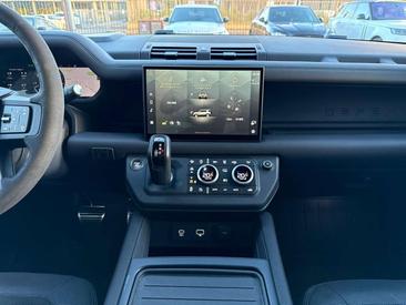Land Rover Defender 110 5.0 V8 525 CV AWD Auto — photo 19
