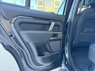 Land Rover Defender 110 5.0 V8 525 CV AWD Auto — photo 20