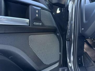 Land Rover Defender 110 5.0 V8 525 CV AWD Auto — photo 29