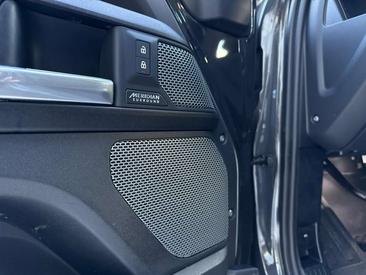 Land Rover Defender 110 5.0 V8 525 CV AWD Auto — photo 30