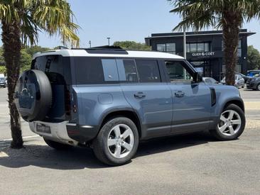Land Rover Defender 110 SE 2.0 P400e — photo 3