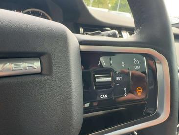 Land Rover Range Rover Evoque P200 R-Dynamic SE Black Pack — photo 17