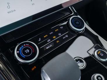 Land Rover Range Rover Sport Autobiography 3.0 P510e — photo 15