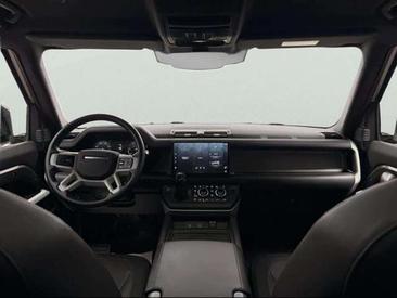 Land Rover Defender 110 D300 MHEV — photo 7
