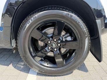 Land Rover Defender 110 D300 MHEV — photo 24