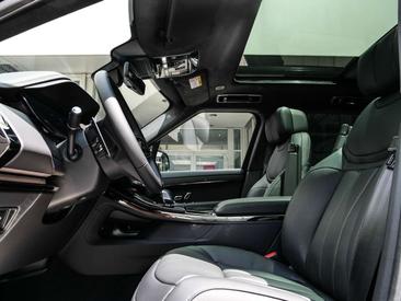 Land Rover Range Rover Sport P550e — photo 12