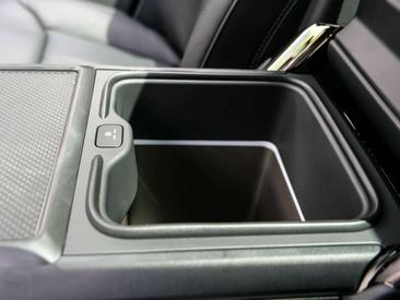Land Rover Range Rover Sport P550e — photo 15