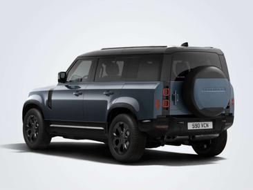 Land Rover Defender 110 D300 MHEV — photo 2
