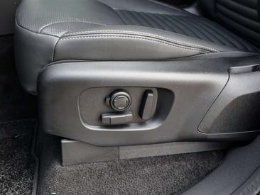 Land Rover Discovery D250 — photo 11