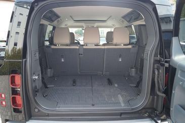 Land Rover Defender 110 P400e — photo 21
