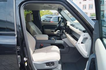 Land Rover Defender 110 P400e — photo 27