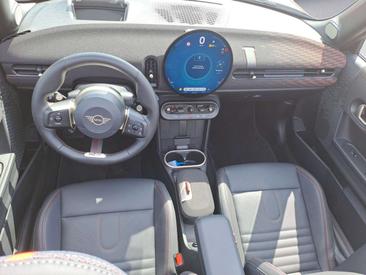 Mini Cabrio JCW Cooper — photo 10