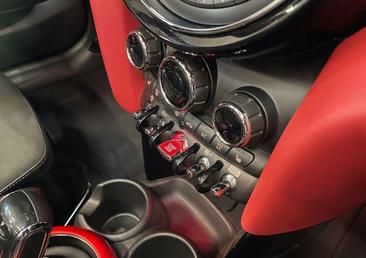 Mini Cabrio ONE — photo 9