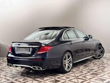 Mercedes Classe E63 AMG 63 — photo 6