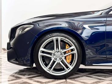 Mercedes Classe E63 AMG 63 — photo 10