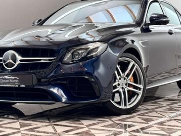 Mercedes Classe E63 AMG 63 — photo 13