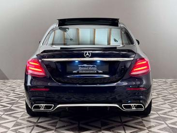 Mercedes Classe E63 AMG 63 — photo 23
