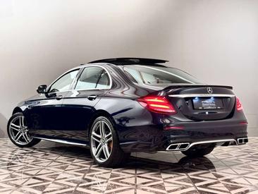Mercedes Classe E63 AMG 63 — photo 24
