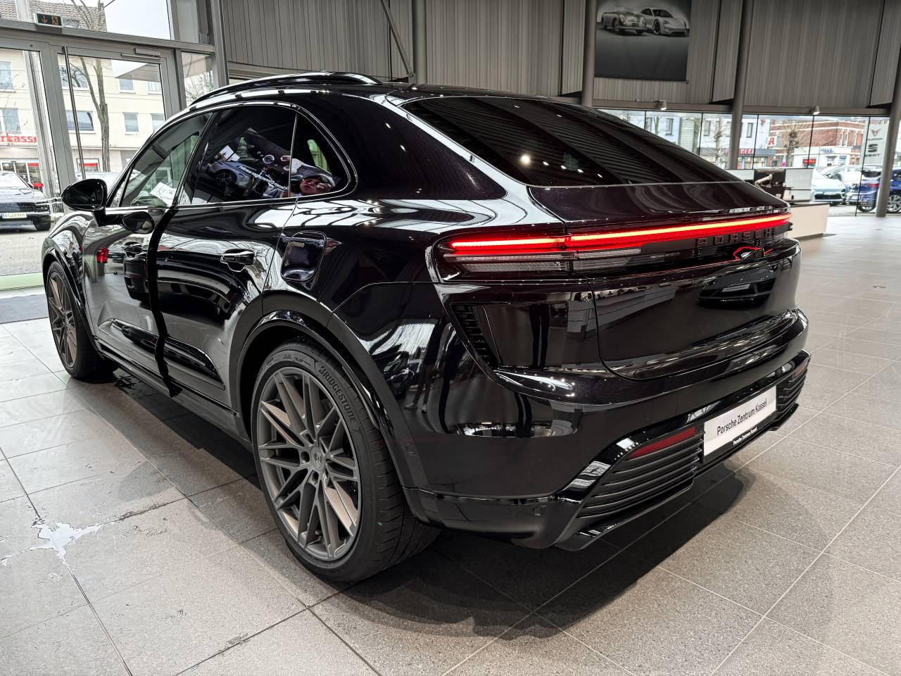 Porsche Macan Electrique Turbo - 2025 - Joinsteer - #5