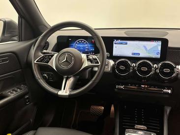 Mercedes GLB 200 — photo 8