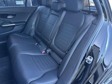 Mercedes Classe C 200 AMG Line — photo 10